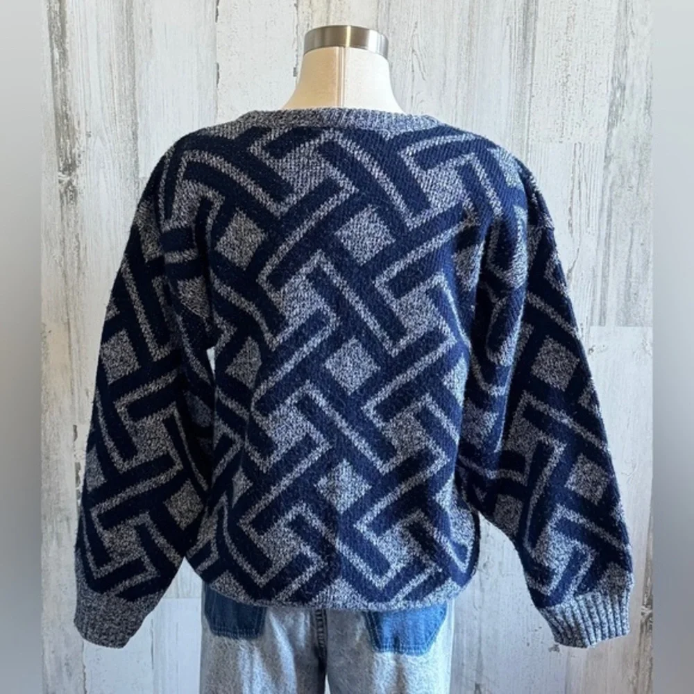 Vintage 90s Geometric Jacquard Knit Sweater‎ Navy Light Blue Retro